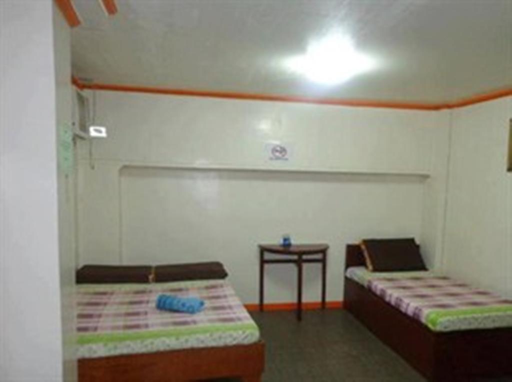 Np Festival Inn Kalibo Quarto foto
